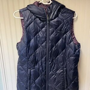 Women's reversible lightweight Quilted puffy vest- with hood - two tone purple